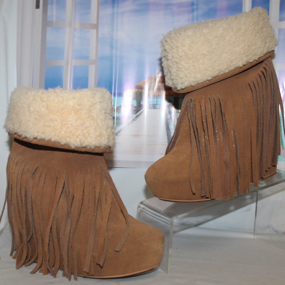 Koolaburra Brown Ankle Boots with Cream Fringe